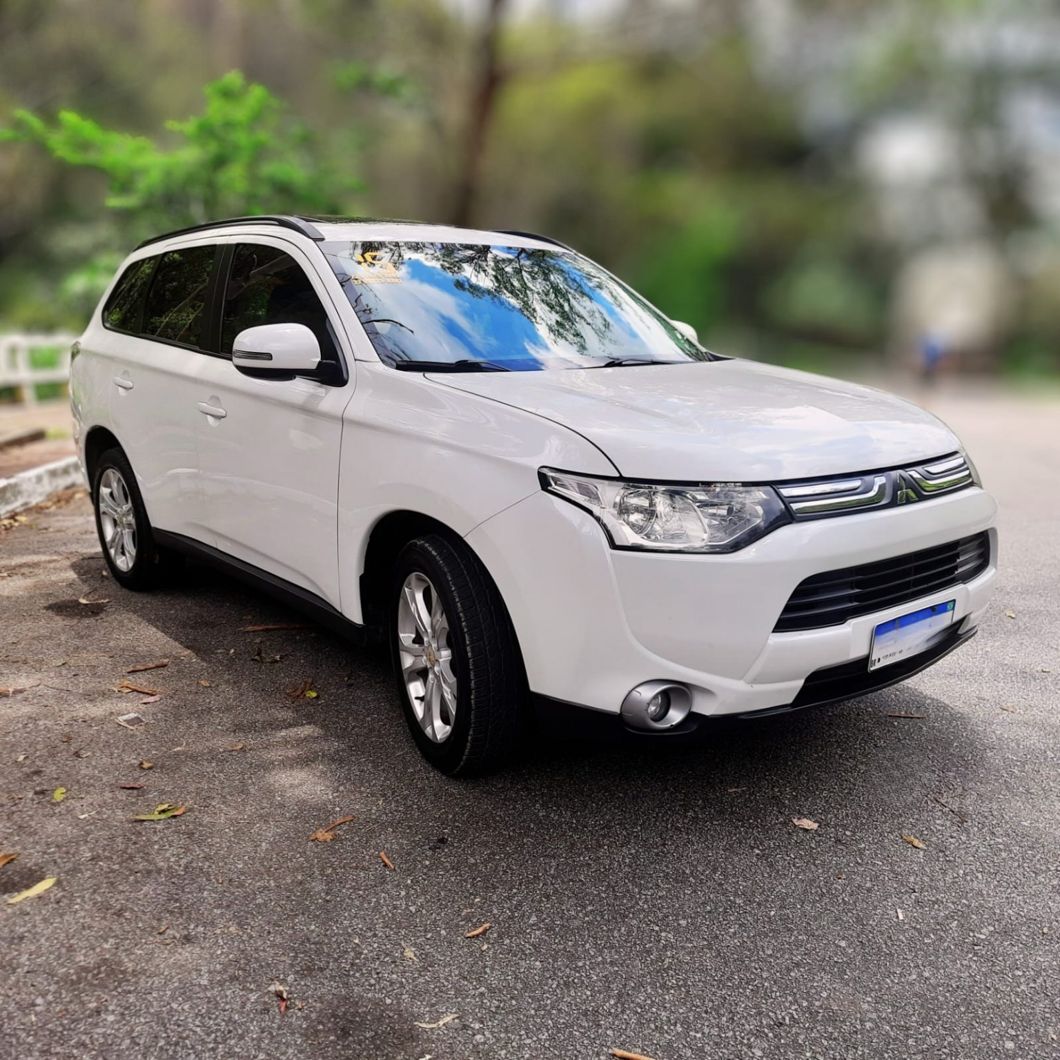 Mitsubishi Outlander 2.0 Flex 2015, veículo entregue pela W2 Motors